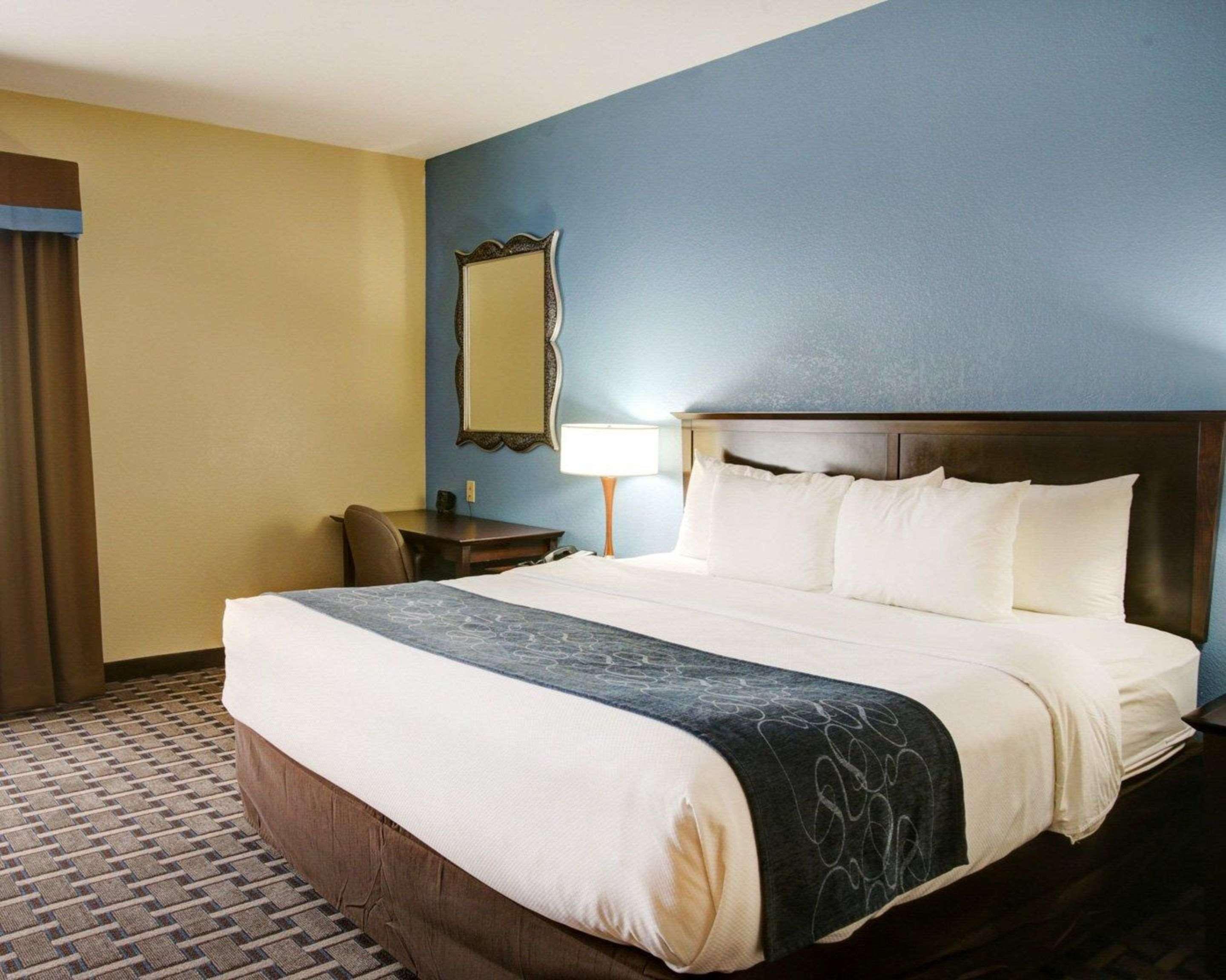 Comfort Suites Georgetown Buitenkant foto