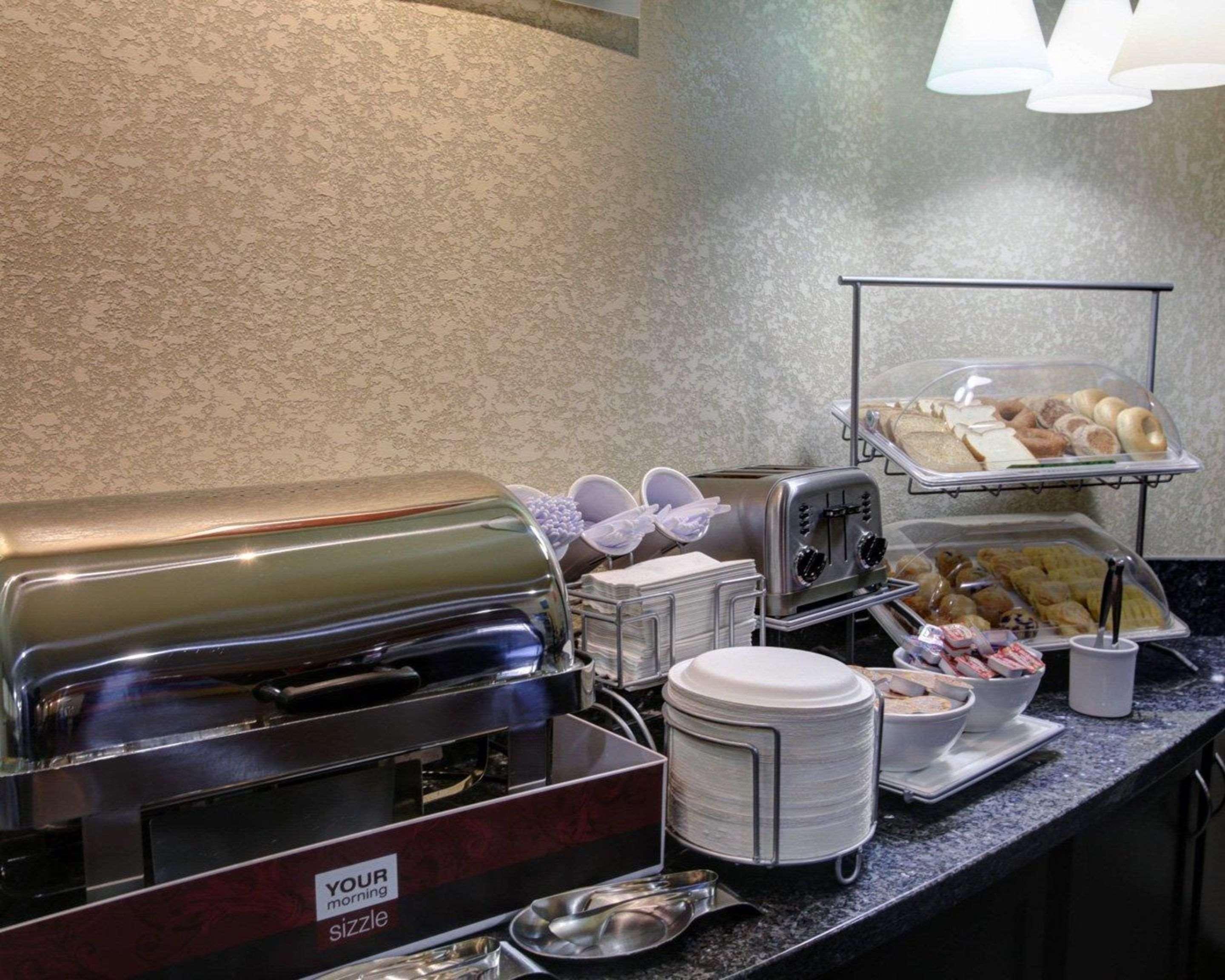 Comfort Suites Georgetown Buitenkant foto