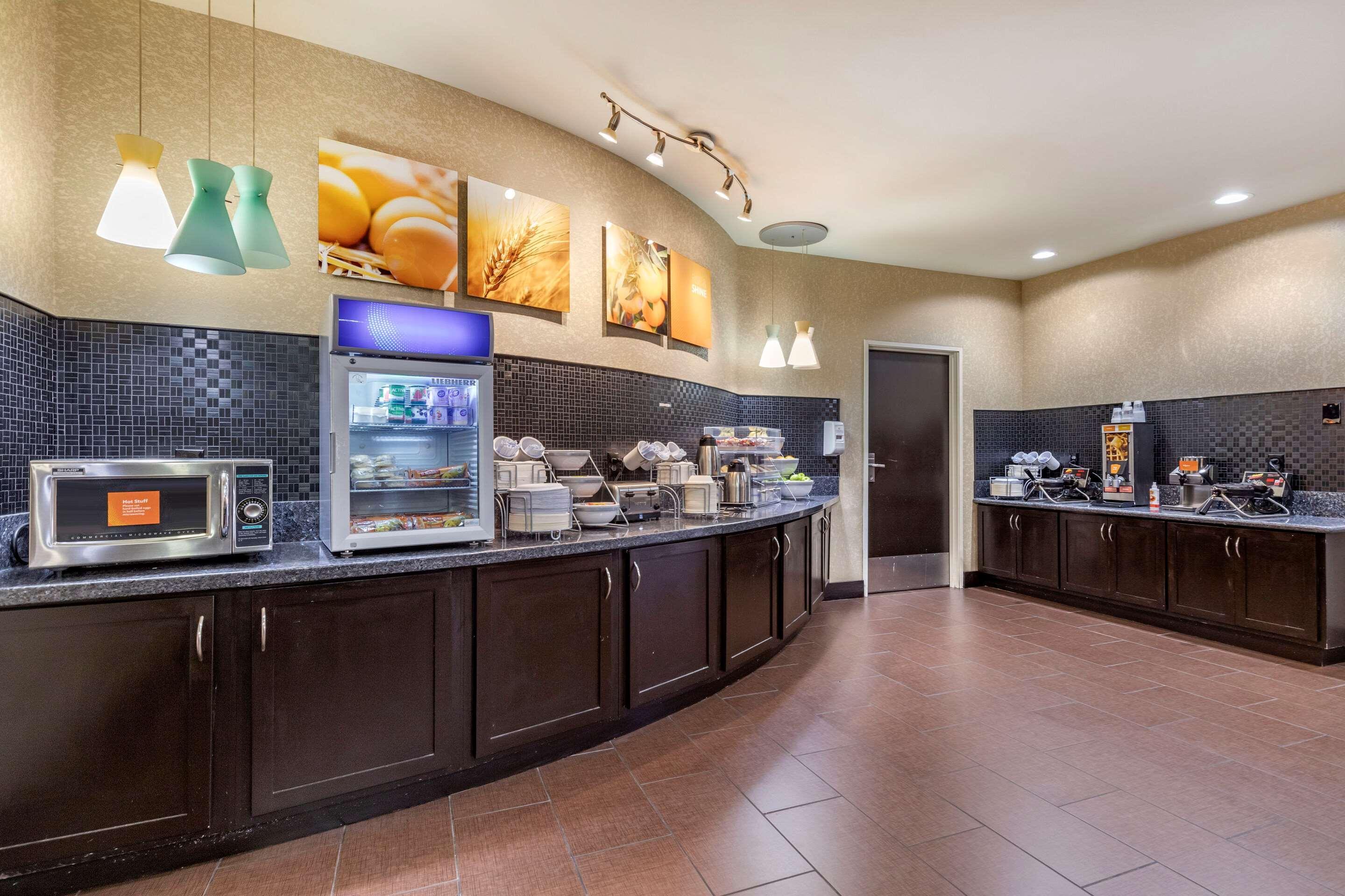 Comfort Suites Georgetown Buitenkant foto