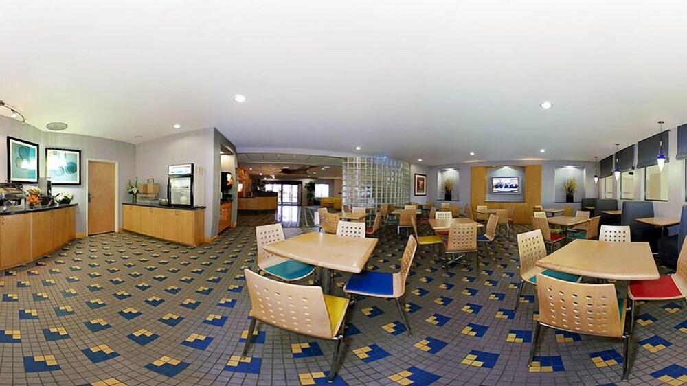 Comfort Suites Georgetown Buitenkant foto